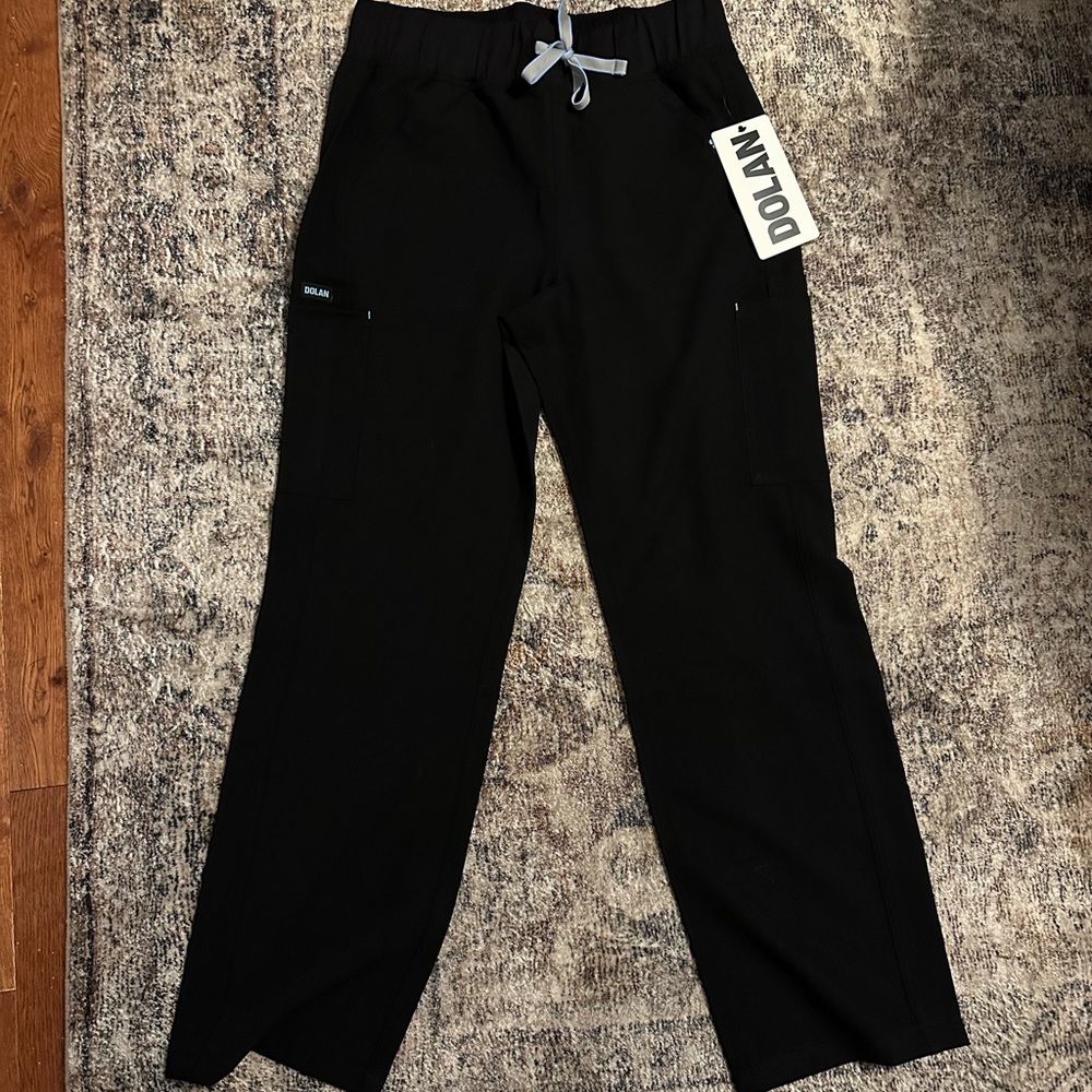 Dolan Women’s Black Straight Leg Scrub Pants - Size Medium NWT